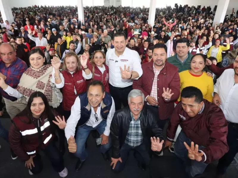 Alejandro Armenta en su segundo dia de precampaña.