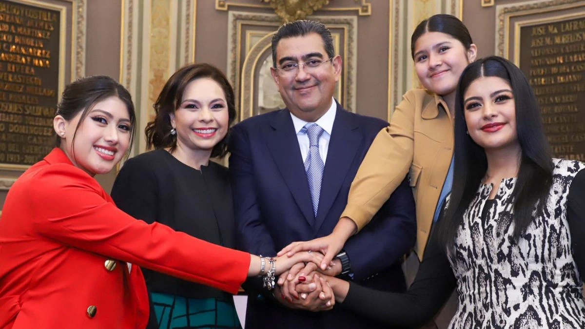 Sergio Salomón, Gaby Bonilla y sus hijas