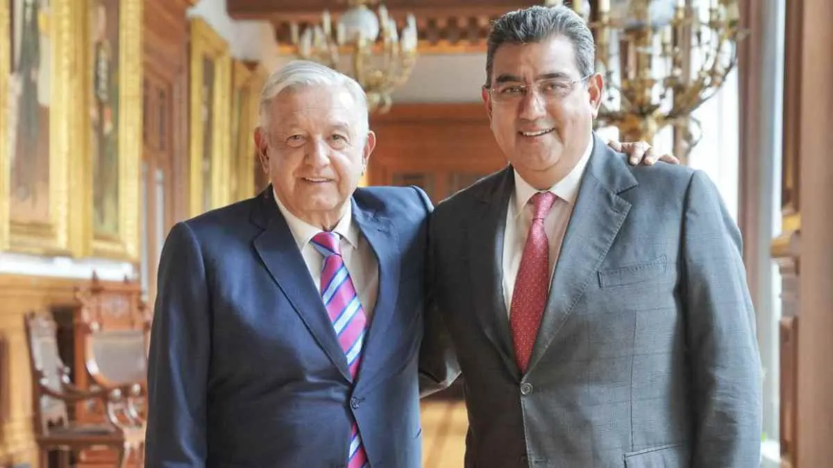 AMLO no viene al informe de Sergio Salomón por complicación de agenda