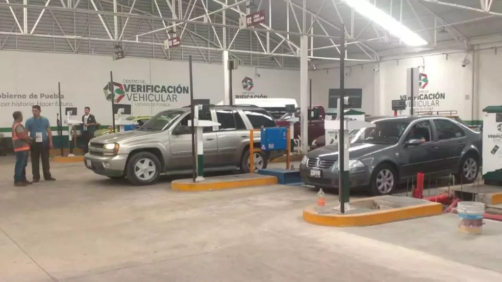 ¡Atención, automovilistas! Aumentan multas por no verificar en Puebla en 2024