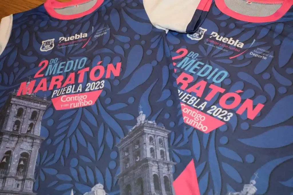 Playeras del 2.º Medio Maratón Puebla 2023 en esta fecha.