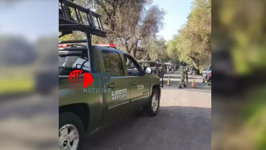 Militares vigilan zona donde hallaron a decapitado en Tlaxcala.