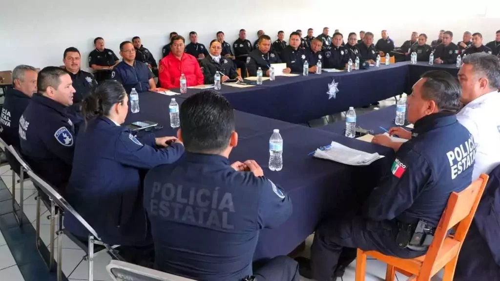 Reunión de trabajo con mandos de la Policía Estatal y el secretario de Seguridad Pública