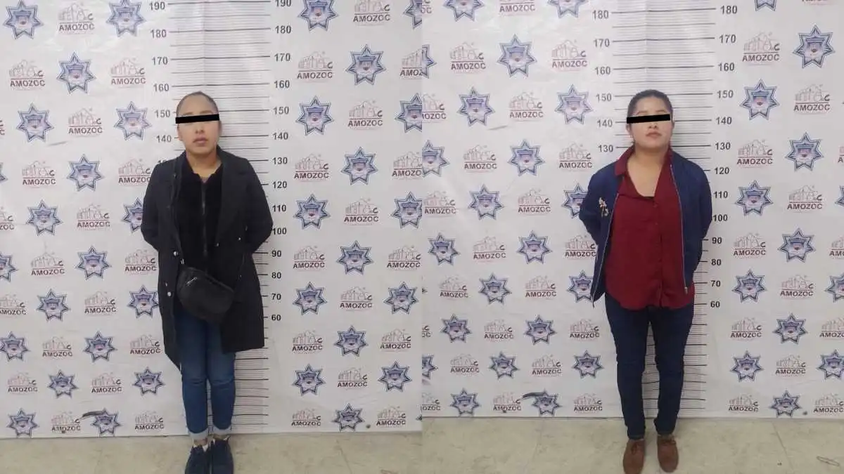 Mujeres detenidas por elementos de la policía de Amozoc