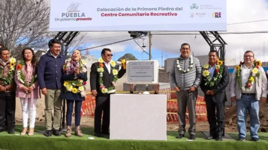 Sergio Salomón inicia obra del Centro Comunitario Recreativo de Acajete, costará 25.2 MDP