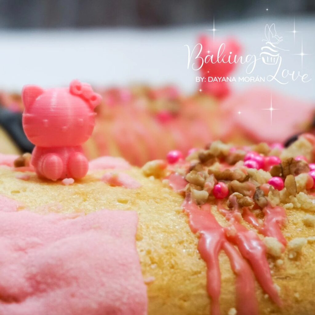 Rosca de Reyes Magos de color rosa