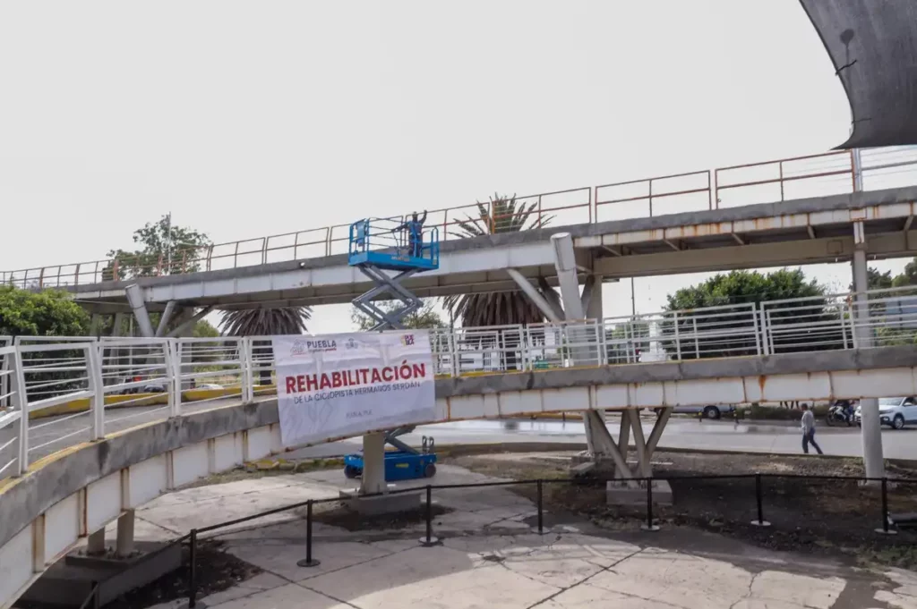 Así luce la ciclopista Hermanos Serdán, que será rehabilitada por el gobierno de Sergio Salomón Céspedes.