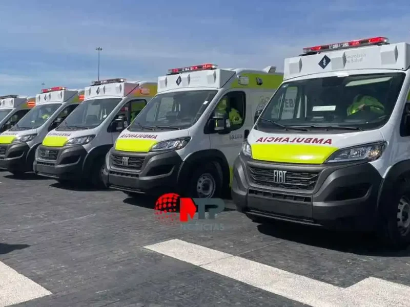 Sergio Salomón entrega 23 nuevas ambulancias para red hospitalaria en Puebla