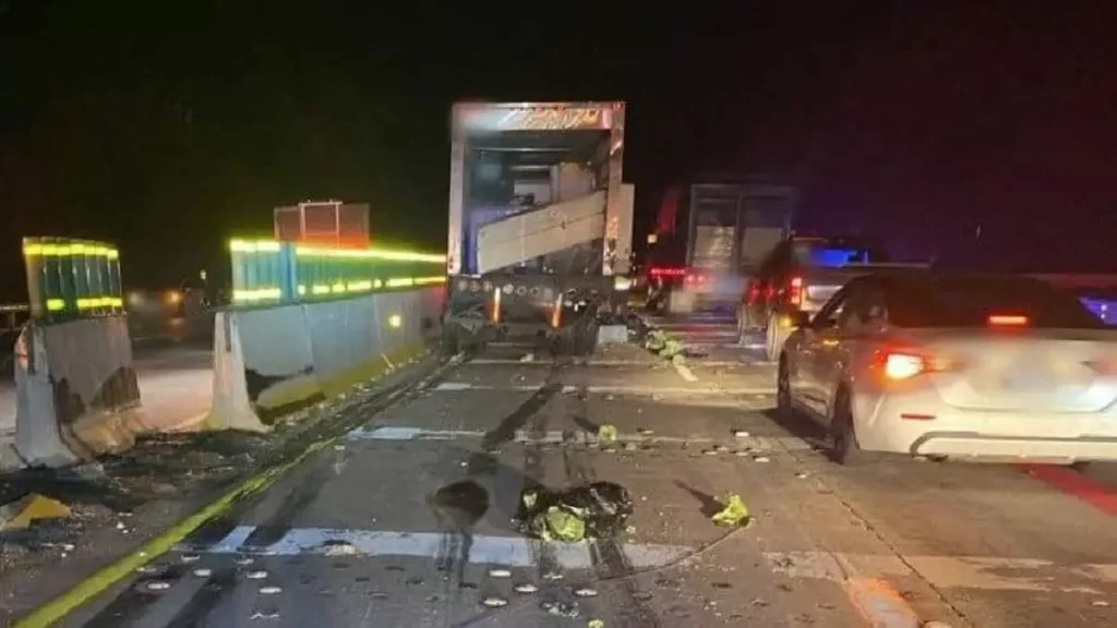Vuelca tráiler en la México-Puebla y muere conductor: ¿qué ocurrió?