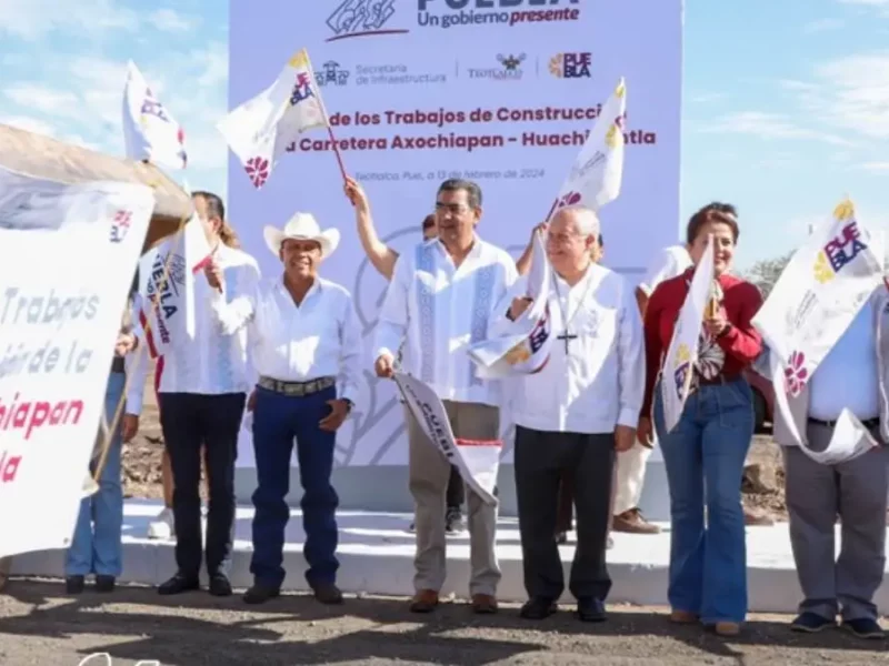 Sergio Salomón rehabilita la carretera Axochiapan-Huachinantla, con 49 MDP