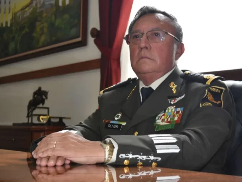 Exjefe del Estado Mayor de Sedena con Calderón, en la lista de pluris de Morena