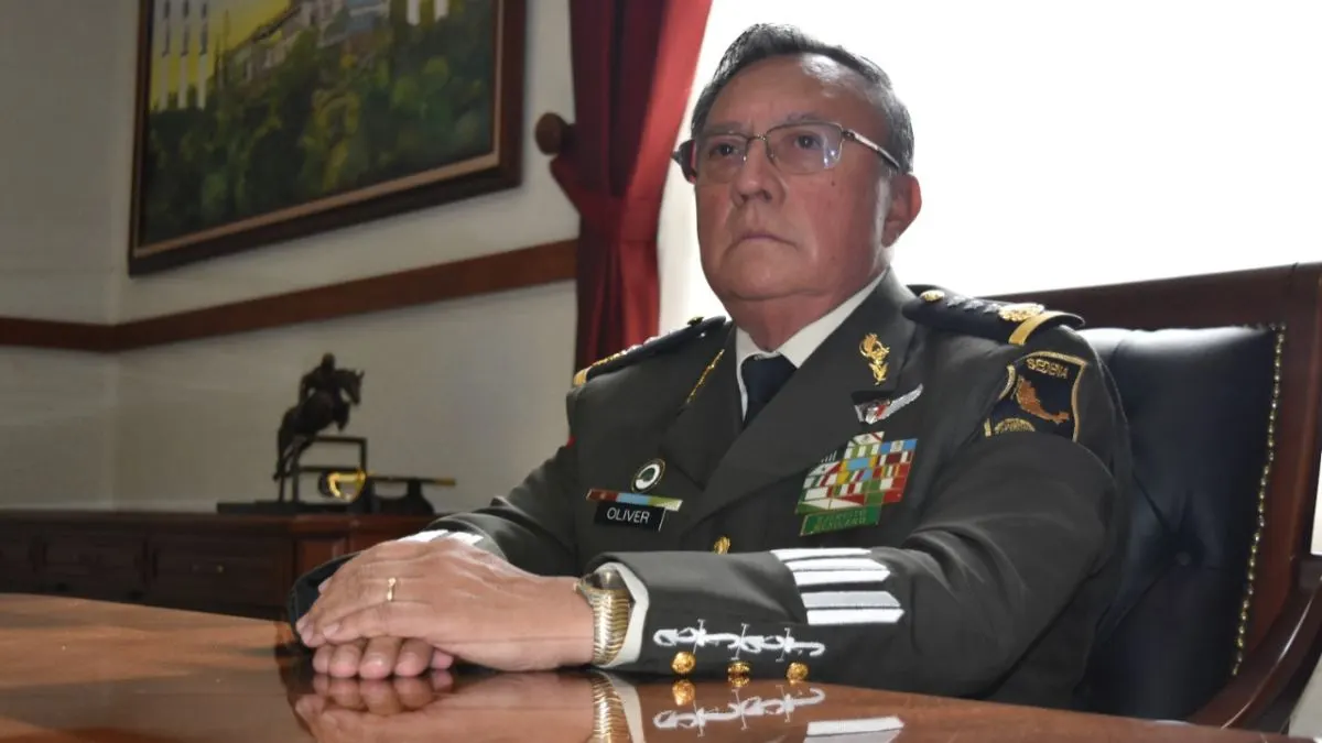 Exjefe del Estado Mayor de Sedena con Calderón, en la lista de pluris de Morena