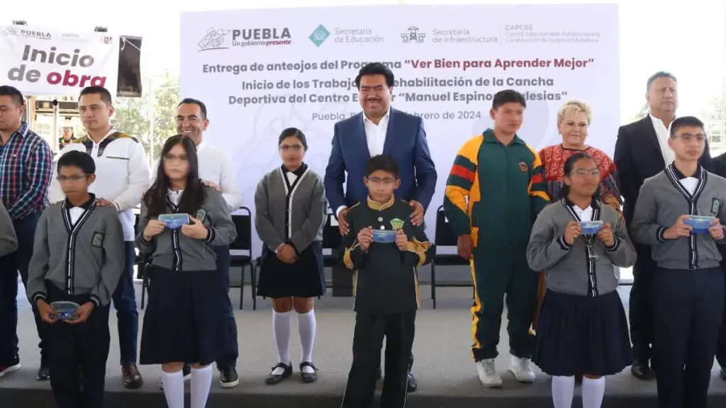 Inicia rehabilitación de cancha deportiva de centro escolar de Puebla con 7.8 MDP