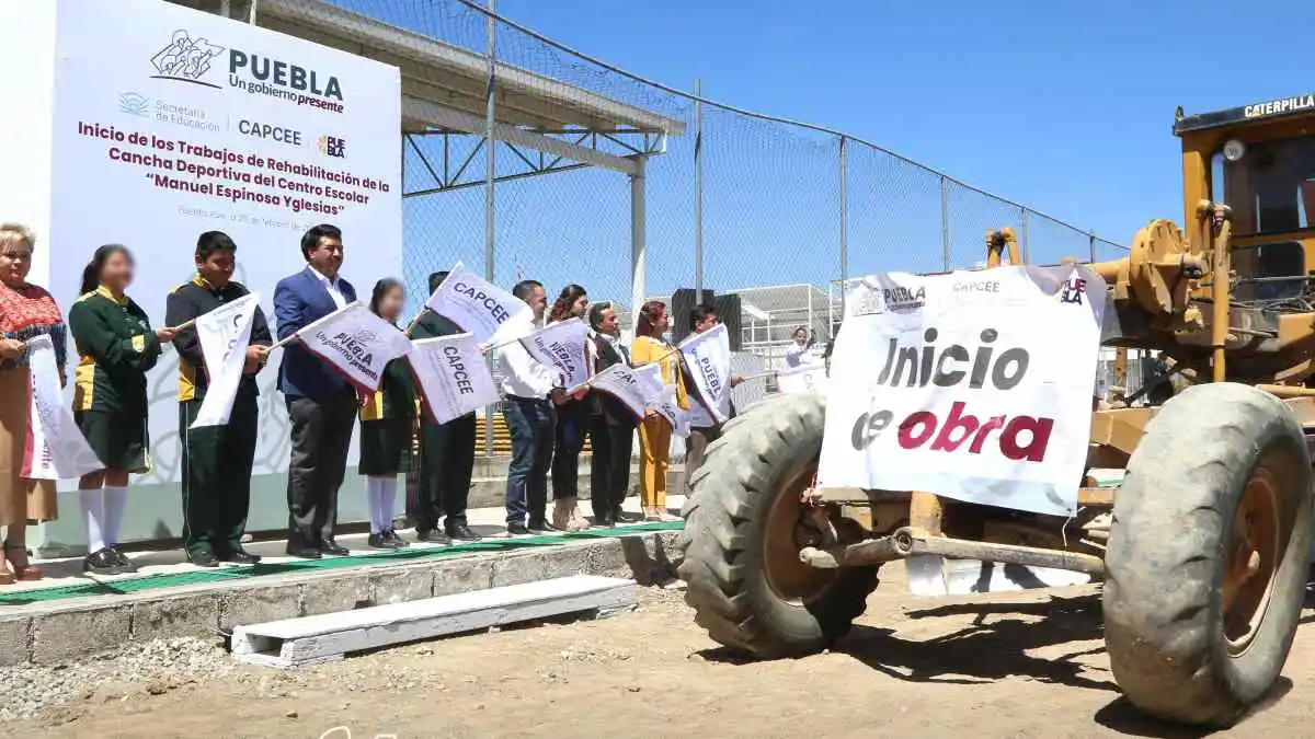 Inicia rehabilitación de cancha deportiva de centro escolar de Puebla con 7.8 MDP