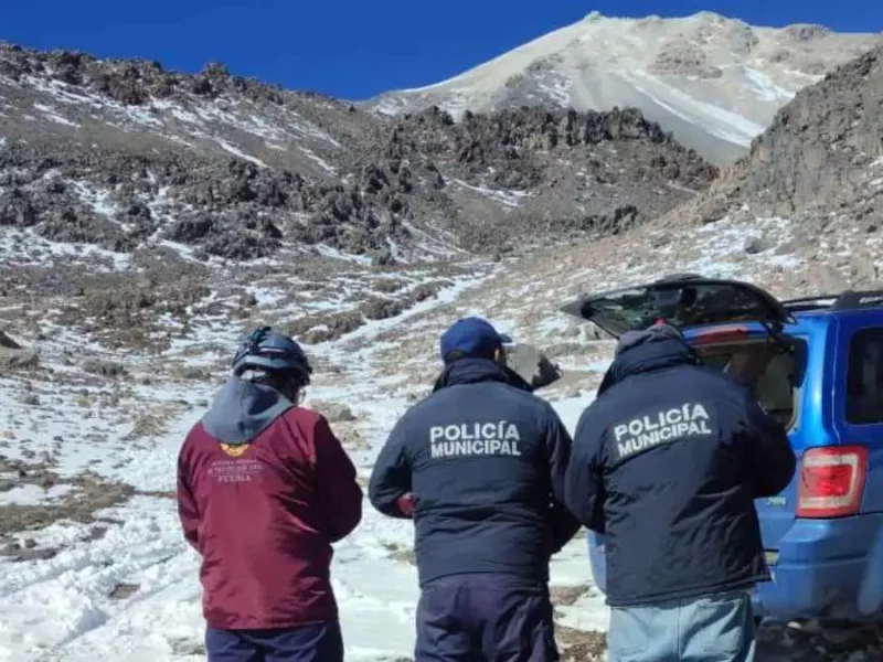 Rescatan a otros tres alpinistas extraviados en Pico de Orizaba: falta el guía