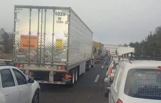 Accidente en Puebla-Orizaba de 32 autos
