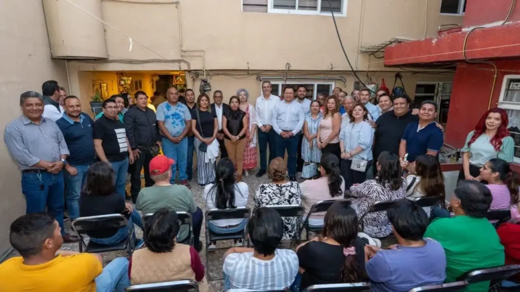 Pepe Chedraui en reunion con Sindicato del Ayuntamiento de Puebla