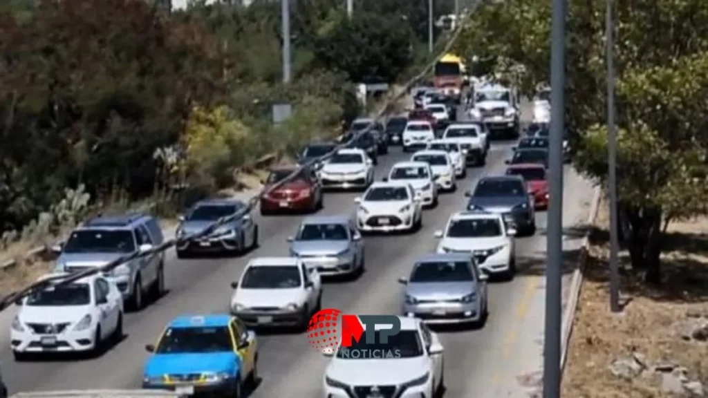 Reducir uso de vehículos Puebla para evitar Hoy No Circula