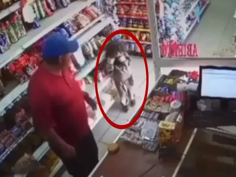 Hombre golpea a niño en una tienda en San Luis Potosí (VIDEO)