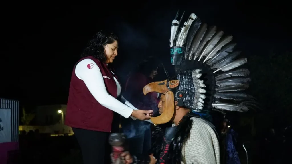 Karina Pérez arrancó campaña con un ritual prehispánico: Humberto Aguilar en redes