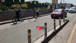 Confunden a ciclistas cambios en ciclovía de calle de antros en San Andrés Cholula
