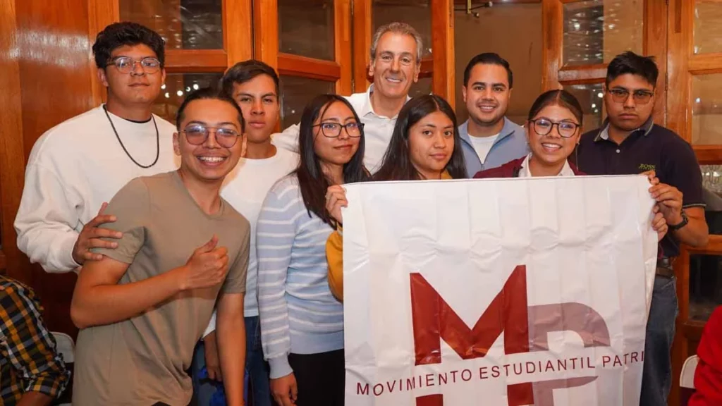 Pepe Chedraui se reúne con jóvenes de Puebla capital: “este es el debate oficial”