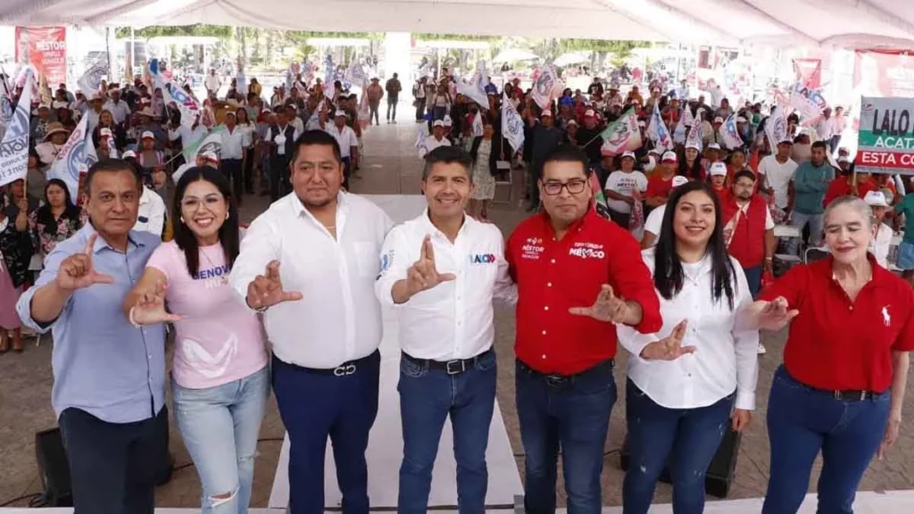 Lalo Rivera visita el Triángulo Rojo y presume sus mil calles en Puebla