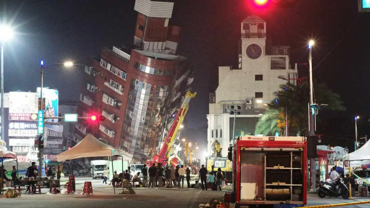 Terremoto en Taiwán de 7.4 de magnitud: deja nueve muertos y cientos de lesionados