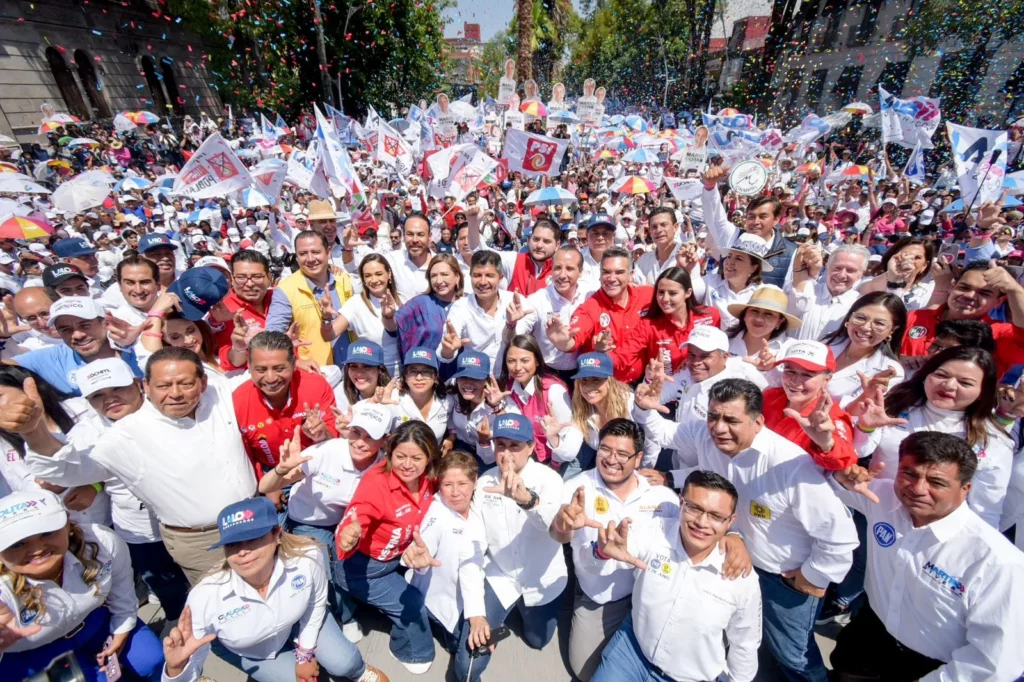 Cierre de campaña Eduardo Rivera en  Puebla