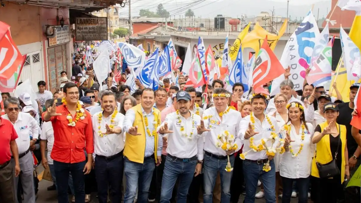 Eduardo Rivera cierra campaña con Marko Cortés en Huauchinango