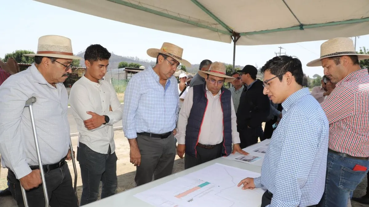 Supervisa Sergio Salomón obras en Tlahuapan y Chiautzingo
