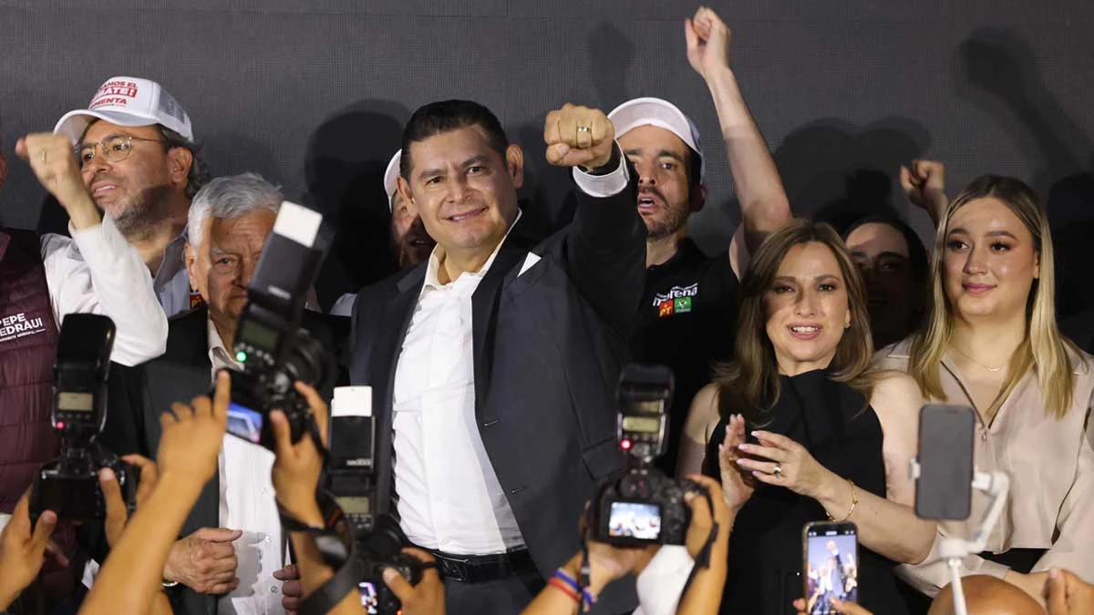 Cuidar las casillas, pide Armenta a sus seguidores tras debate en Puebla