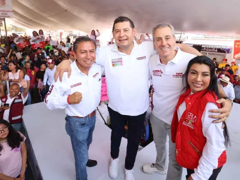 Tomar tinacos azules pero no votar por el PAN, piden Armenta y Pepe Chedraui en Totimehuacán