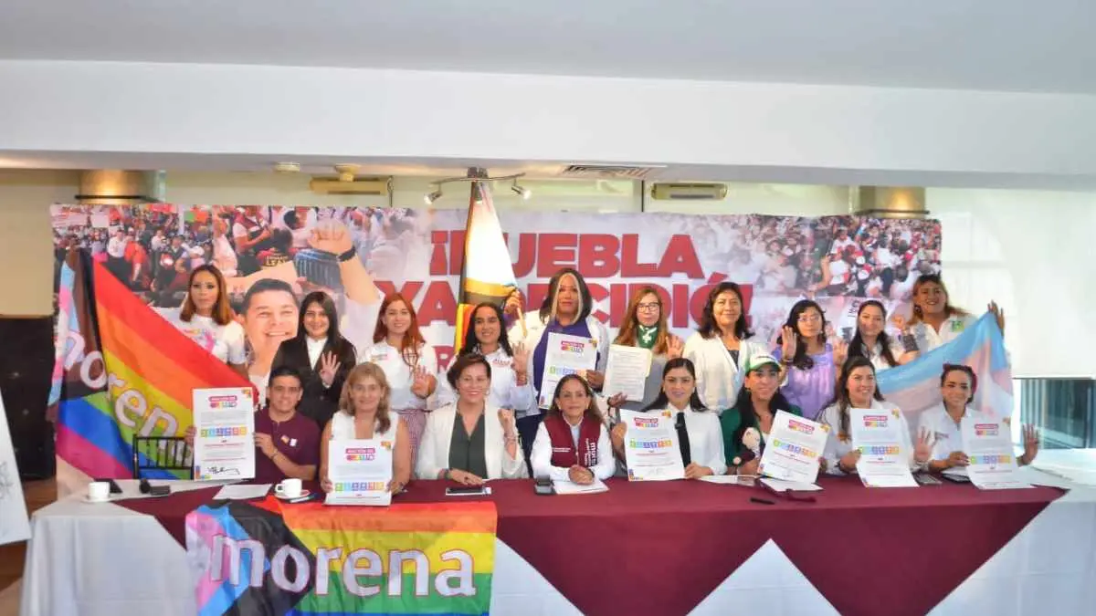 Candidatas de Morena Puebla firman compromisos con colectivas y activistas LGBT