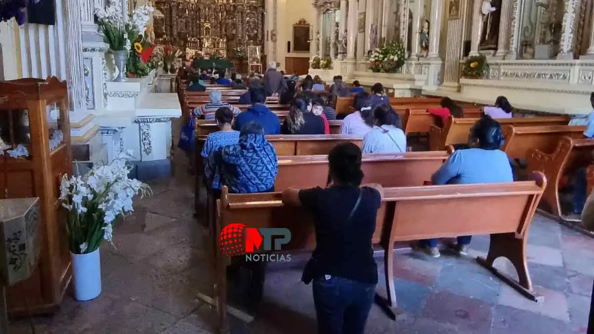 Desaire a Filomeno Sarmiento: pocos asisten a misa por “elecciones en paz”