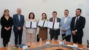 Gaby Bonilla firma alianza con Poder Judicial de Puebla para proteger a menores