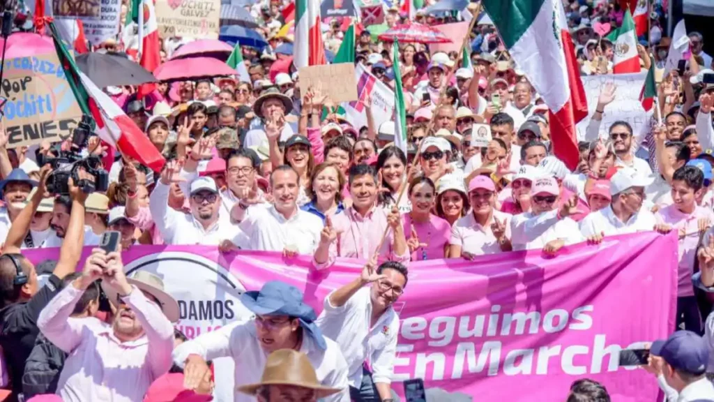 Candidatos del PRIANRD aprovechan marcha de marea rosa para pedir el voto