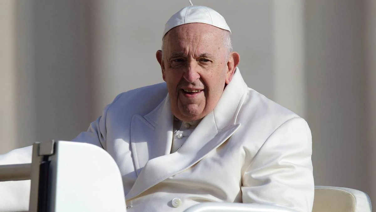 Papa Francisco critica demasiado “mariconeo” en seminarios y luego se disculpa