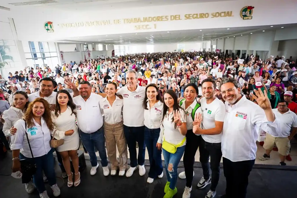 Pepe Chedraui y candidatos de la coalición encabezada por Morena.