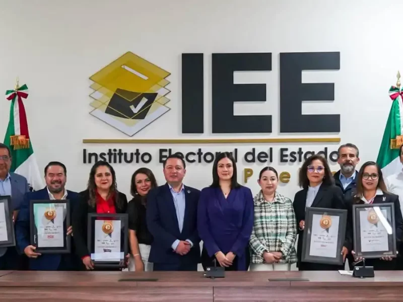IEE entrega reconocimiento 'Empresas promotoras de la democracia'
