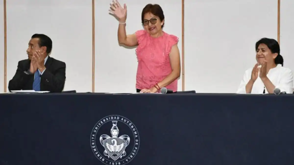 Lilia Cedillo inaugura Tercer Verano de Actualización Docente del nivel medio superior