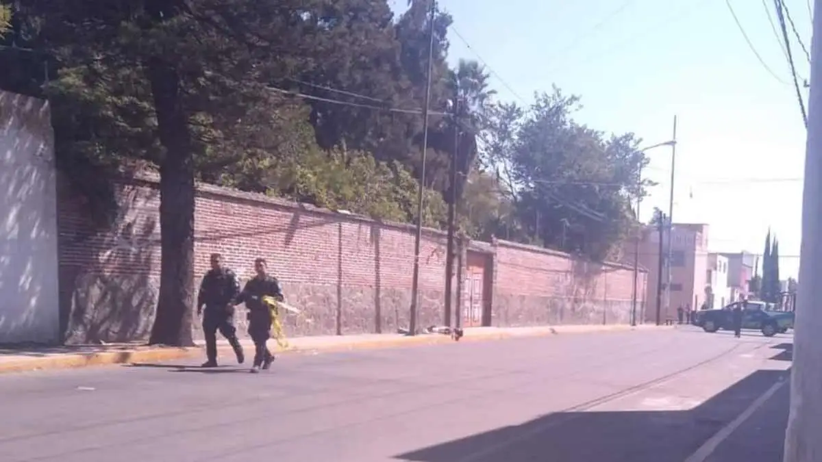 A balazos matan a Sergio cerca del mercado Hidalgo, Puebla