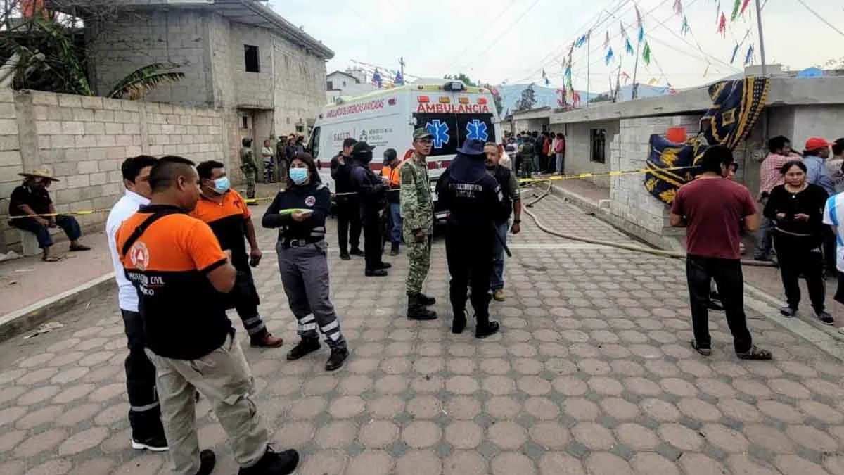 Tres muertos, entre ellos un niño, por explosión de gas en Palmar de Bravo