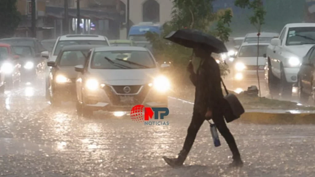 ¡Toma precauciones! Lluvias fuertes y actividad eléctrica en todo Puebla