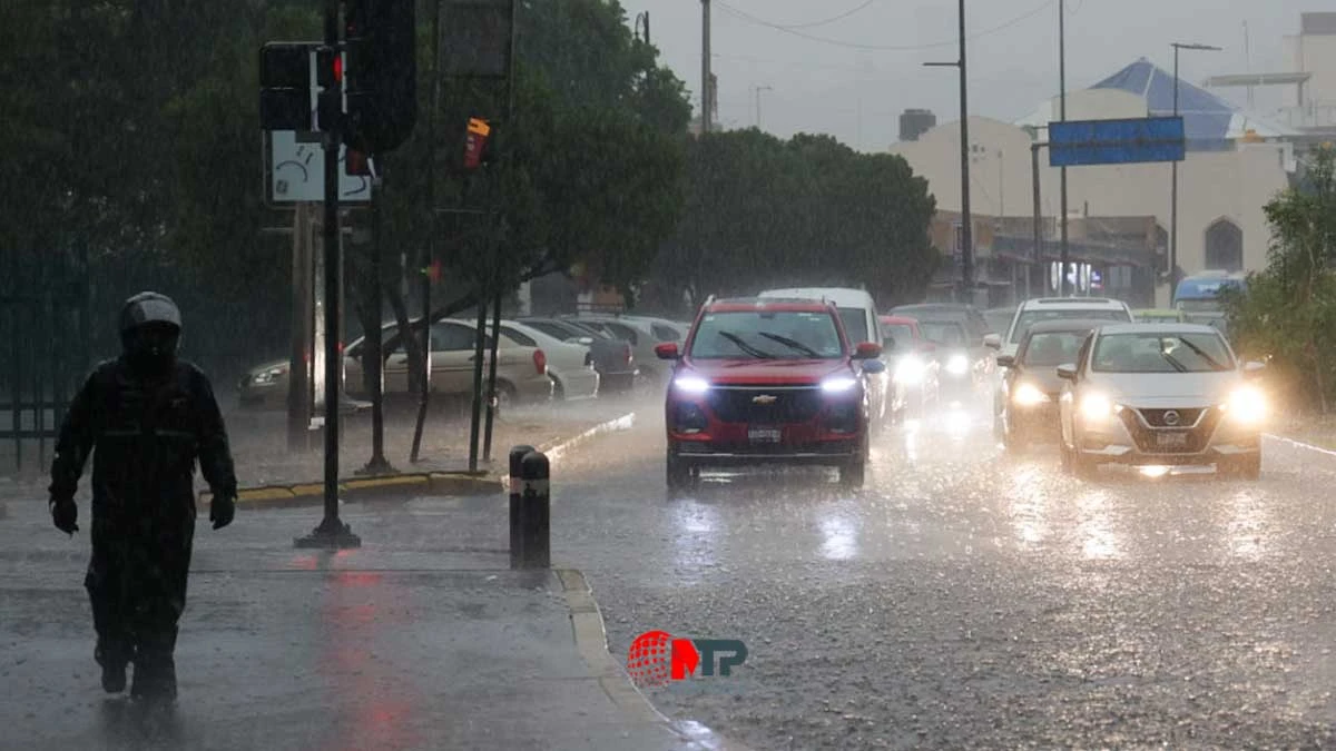 Ahora llega depresión tropical ‘Tres’ y mantendrá lluvias en Puebla