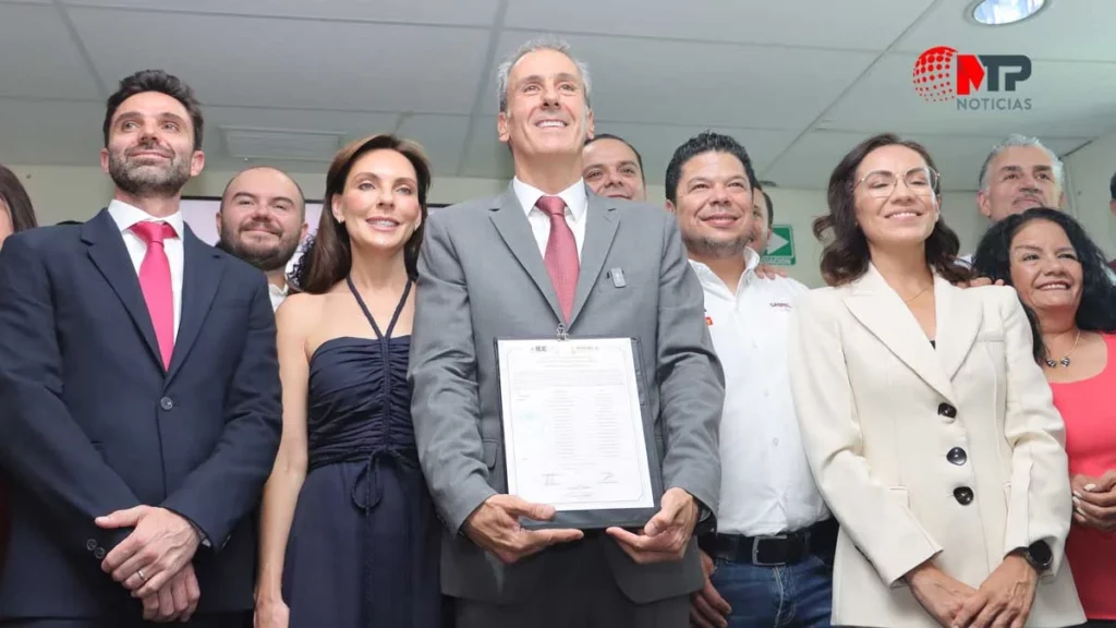 Pepe Chedraui recibe constancia de mayoría como alcalde electo de Puebla