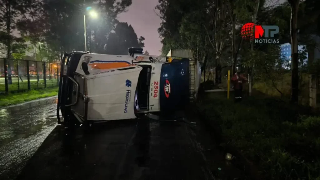 Volcaduras, inundaciones y puestos arrastrados, saldo de lluvias en Puebla