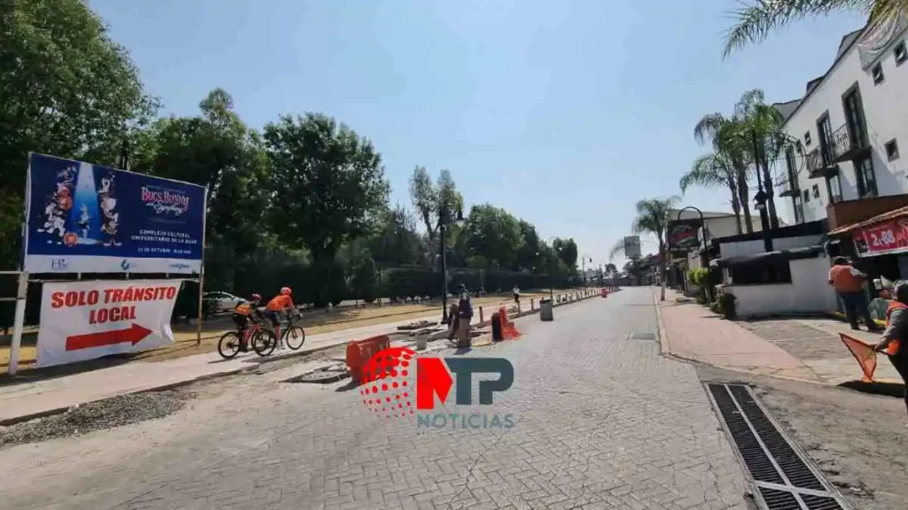 14 Oriente será de doble sentido si tránsito se complica por obras en San Andrés Cholula