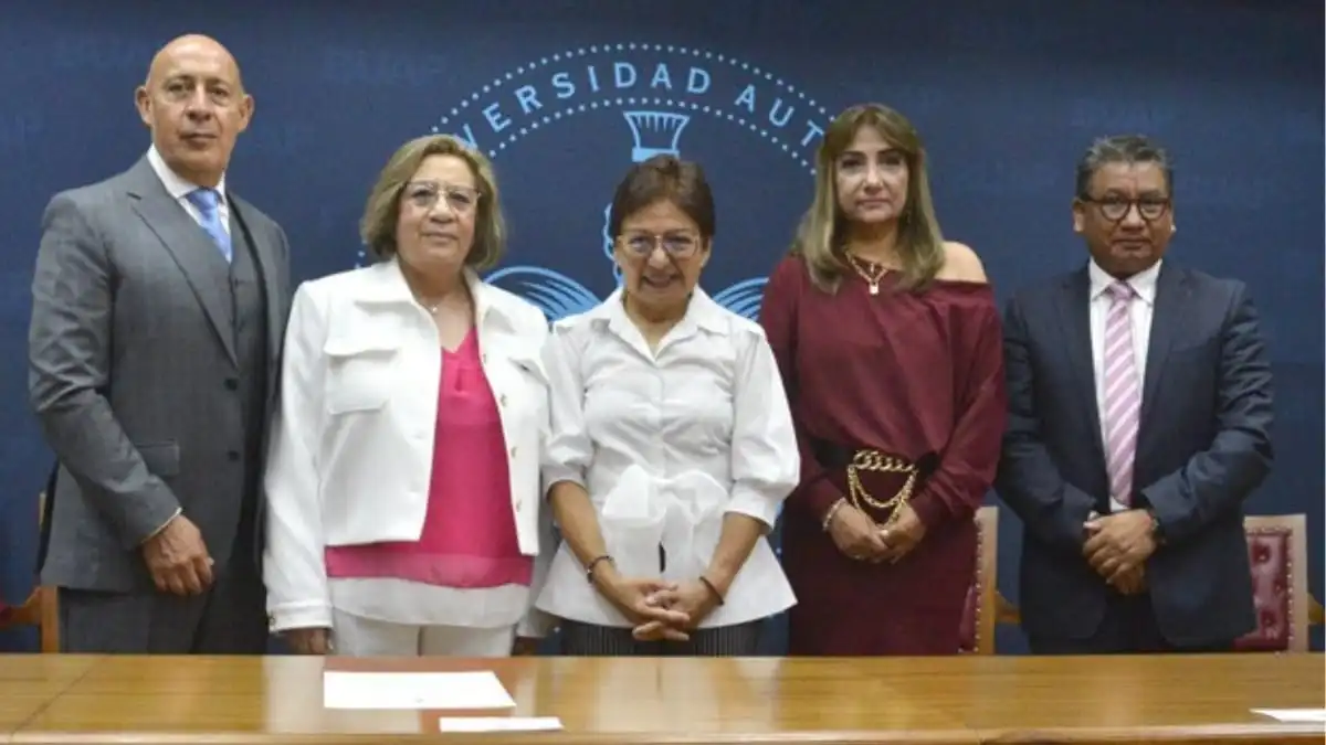 Lilia Cedillo toma protesta a la directora de la Facultad de Contaduría para el periodo 2024-2028