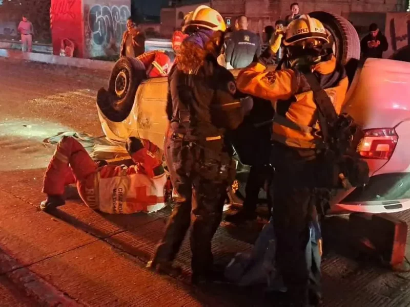 Choque en la México - Puebla, en Hueyotlipan, deja dos muertos y un lesionado